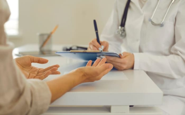 Adult trans clinics in England face inquiry into patient care