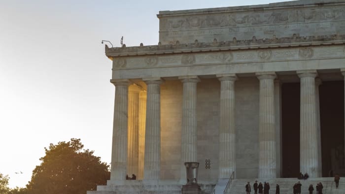 Hair Salon Bans Trans Folks After Supreme Court Ruling Endorsing Discrimination