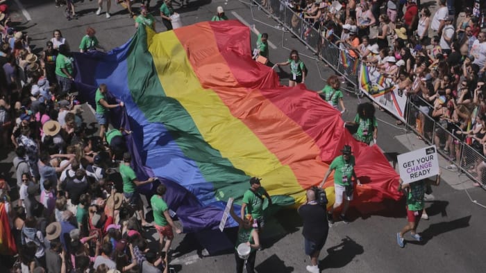 Australian Prime Minister Marches In Sydney Mardi Gras For First Time