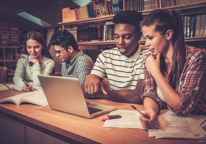 Six Tips to Help You Engage With Graduates at Virtual Events