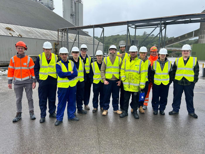 Engineering college students get a taste of an Imerys engineering career