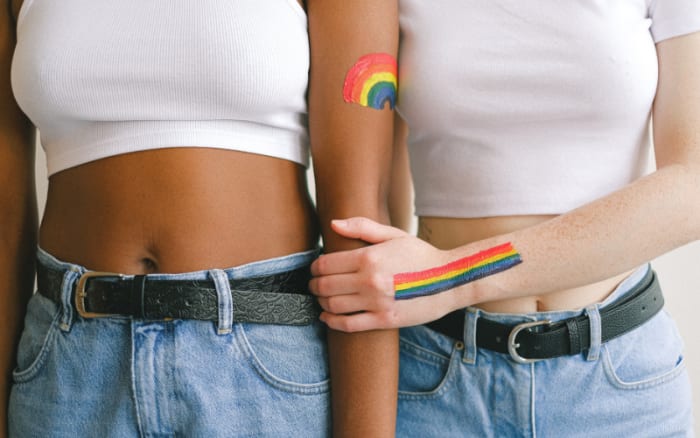 Julia Fox discusses her sexuality after seemingly coming out as a lesbian