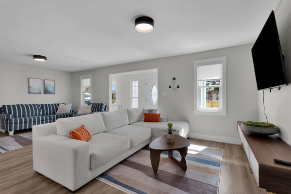 Jacksonville Beach Florida professional real estate photographer - 937 4th Avenue interior