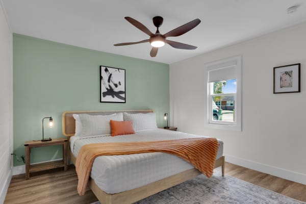 Jacksonville Beach FL luxury home interior photography - 937 4th Avenue architectural detail