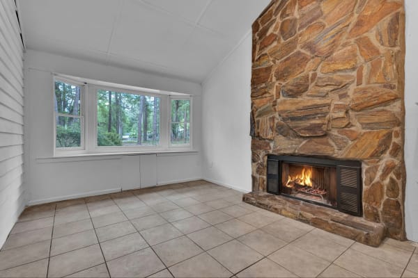 Brunswick GA MLS real estate photography - interior detail