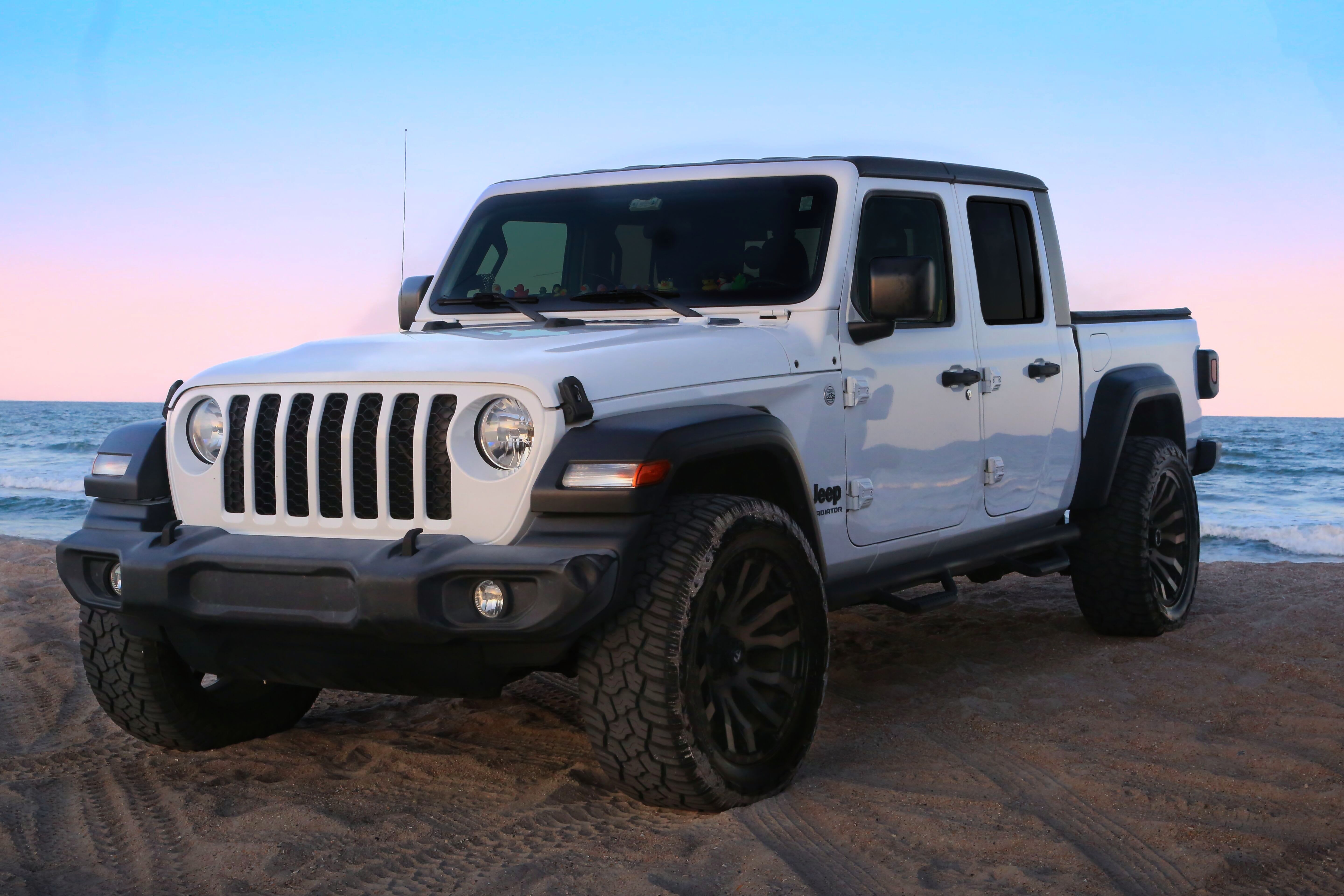 Automotive photography white Jeep Wrangler High Trail Media