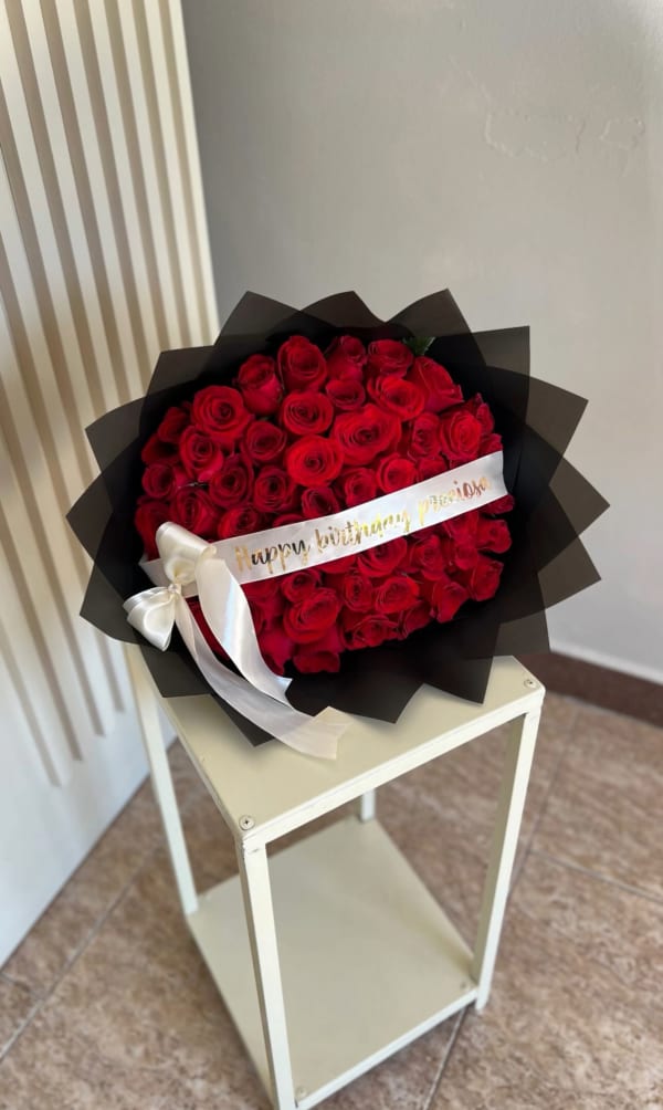 Ramo de rosas rojas