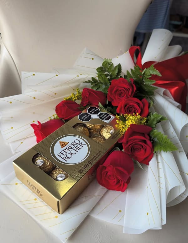 Rosas rojas y chocolates