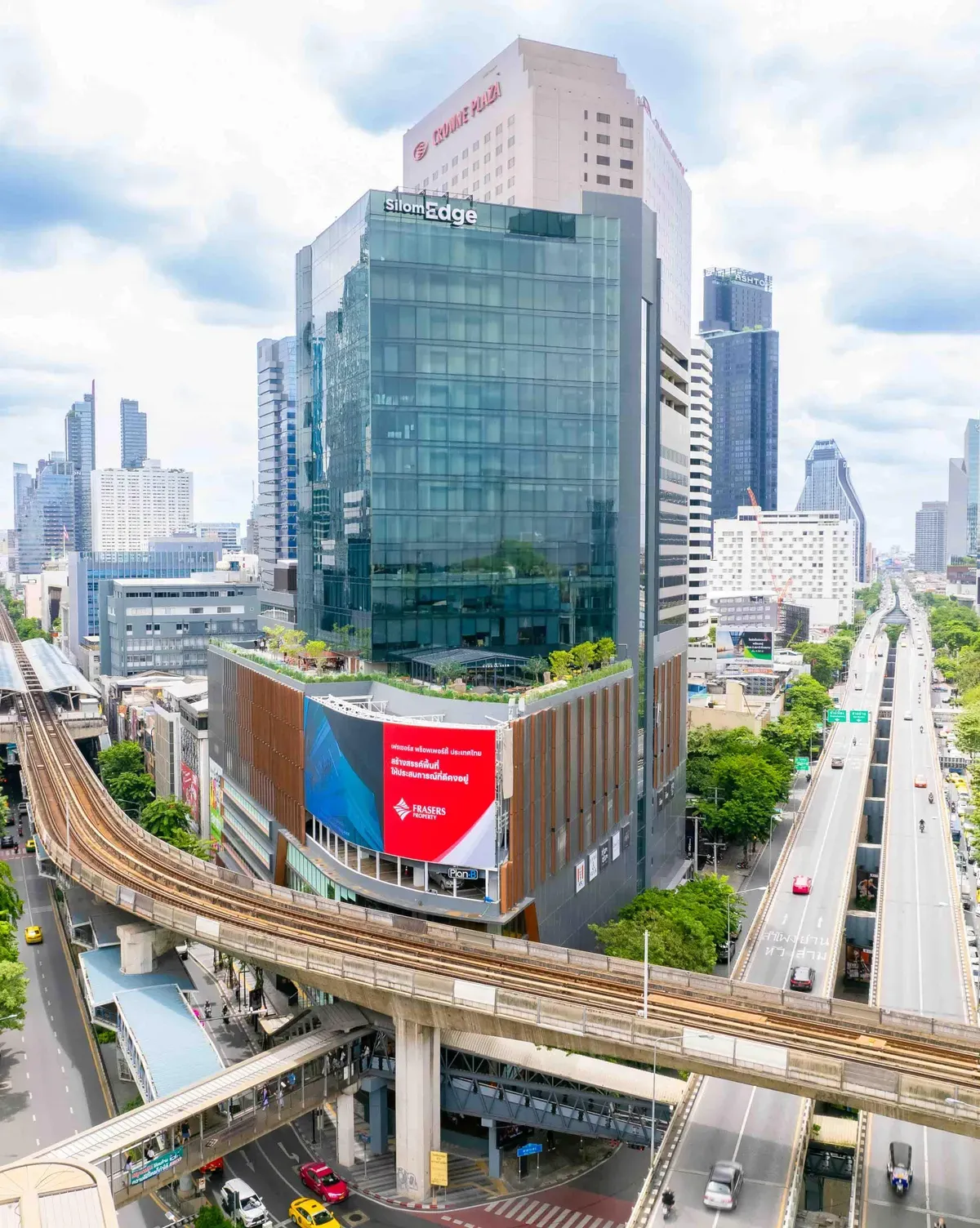 silom-edge-4.webp