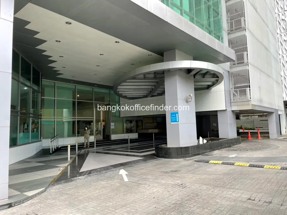 @-sathorn-3.webp