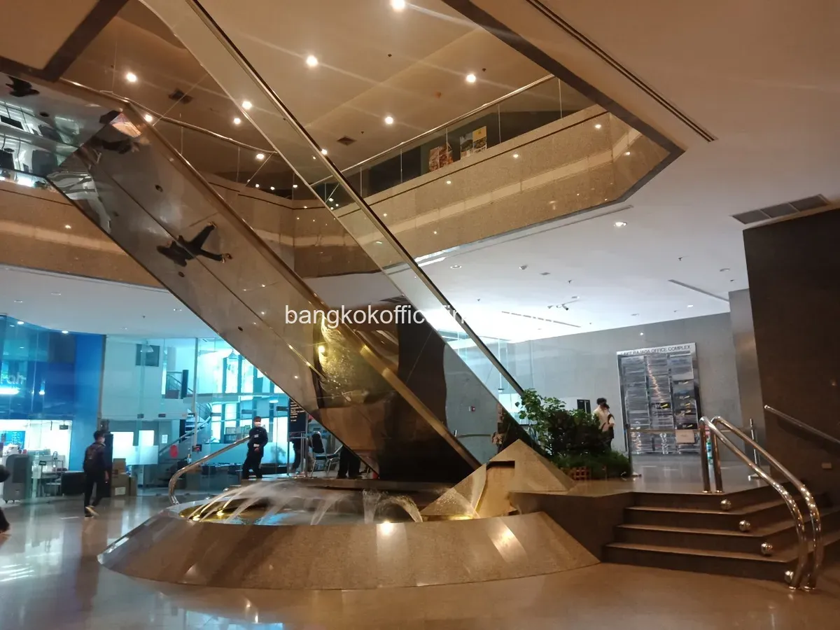 lake-ratchada-office-complex-6.webp