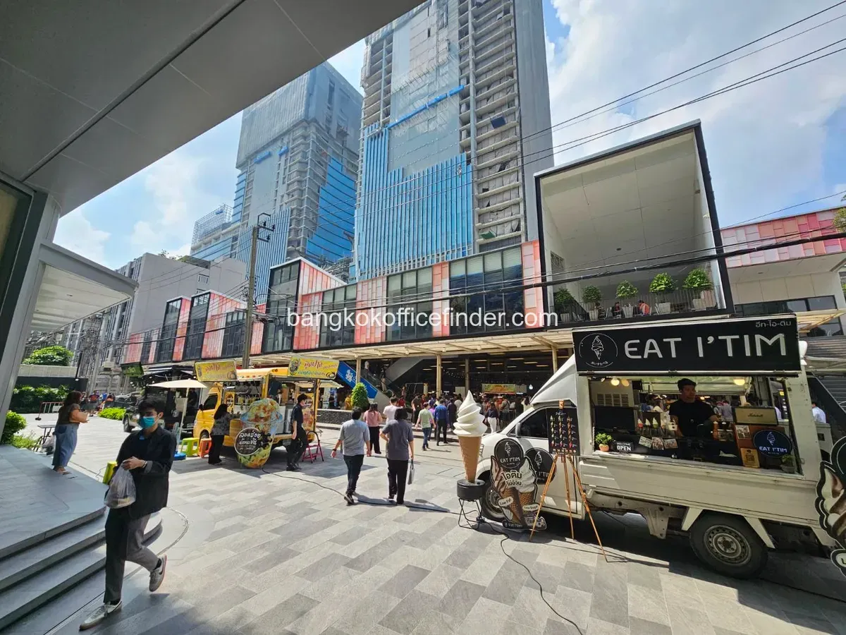 s-oasis-office-5.webp