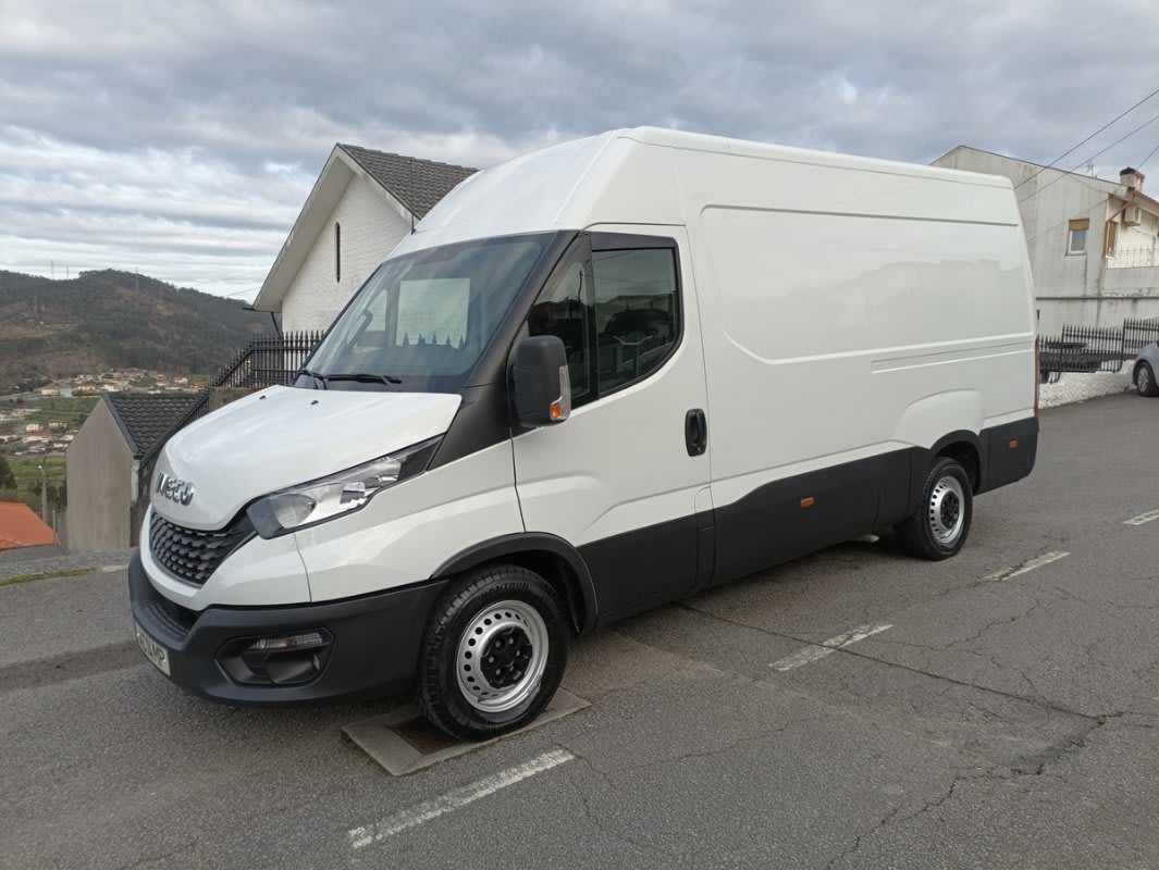 Iveco Daily 2.3 35C14V 3520 9m3 154.000Km