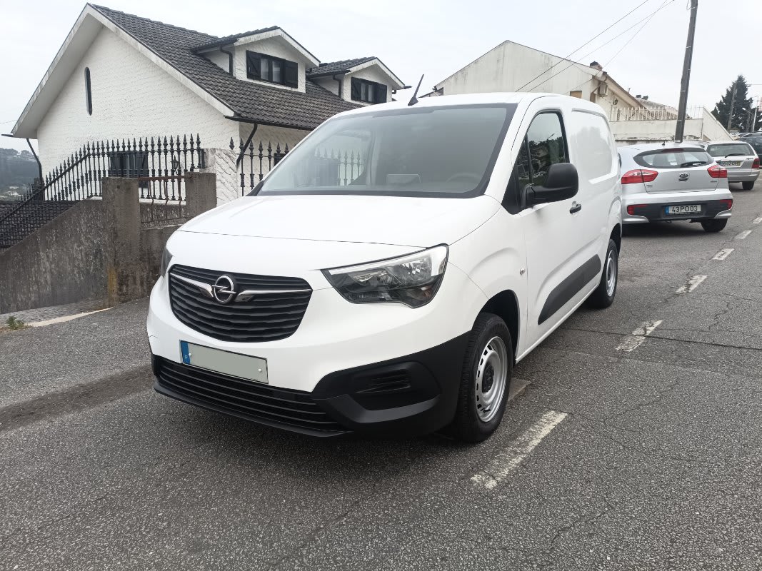 Opel Combo 1.5 BlueHDI L1 102.000Km