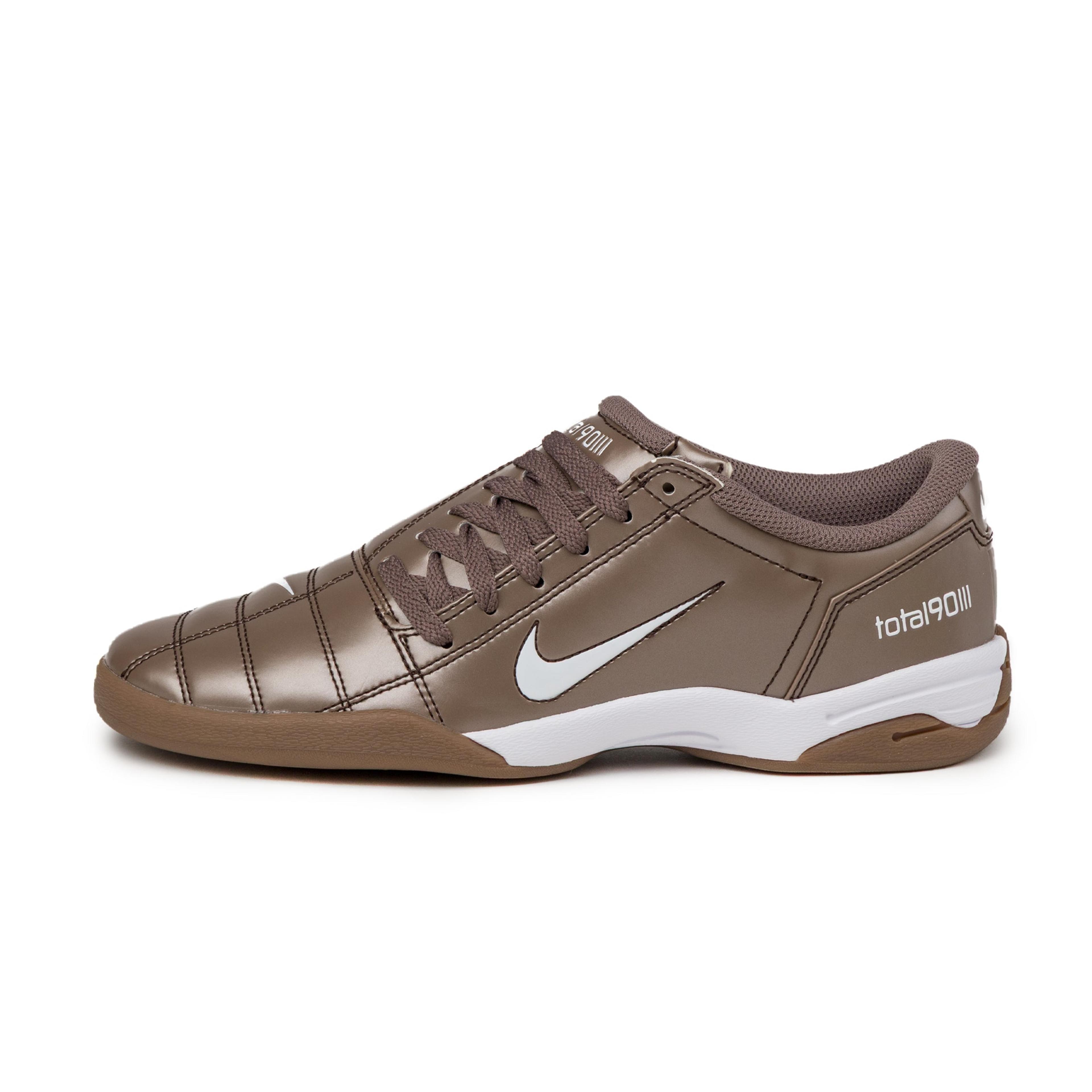 Nike Total 90