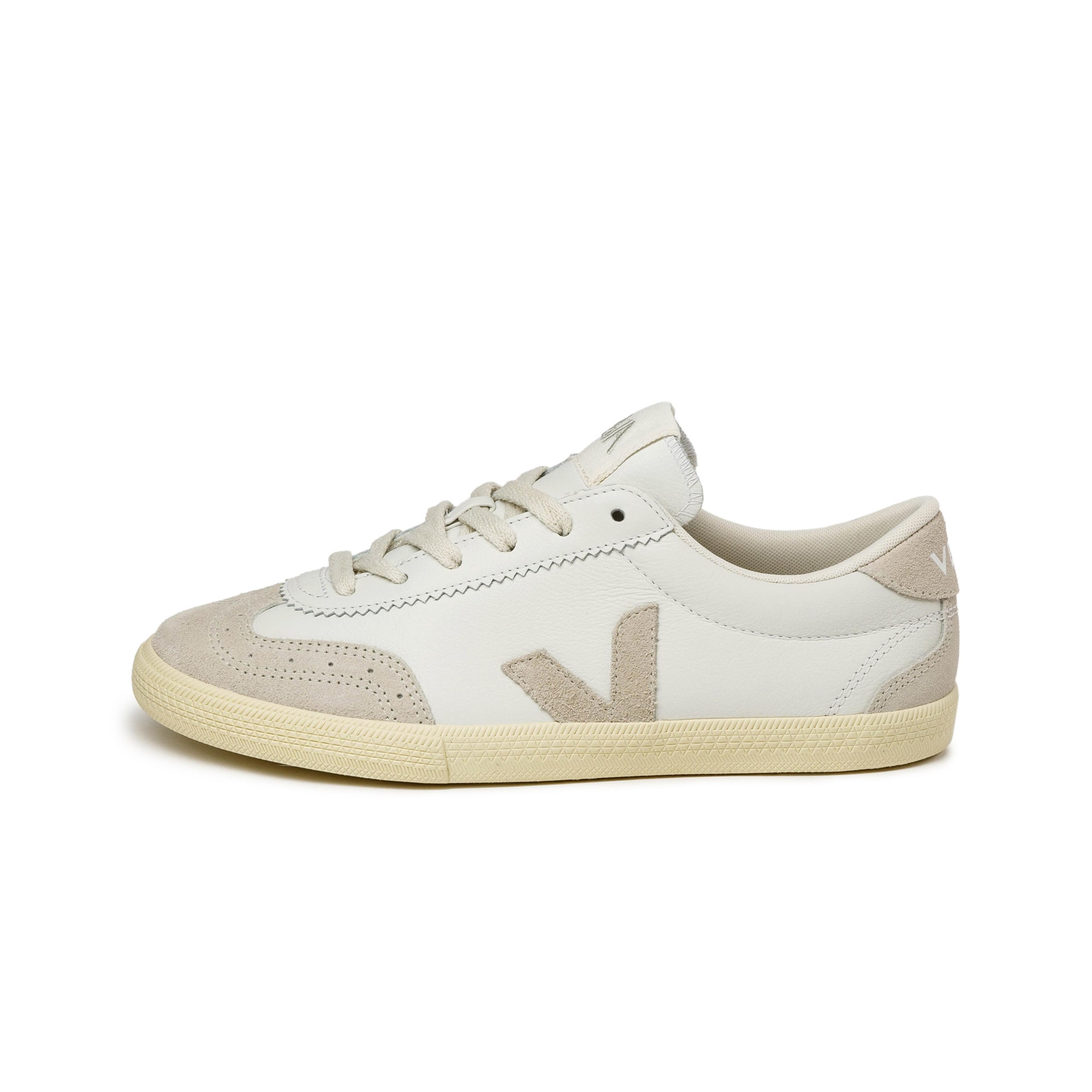 Veja Volley W *O.T. Leather*