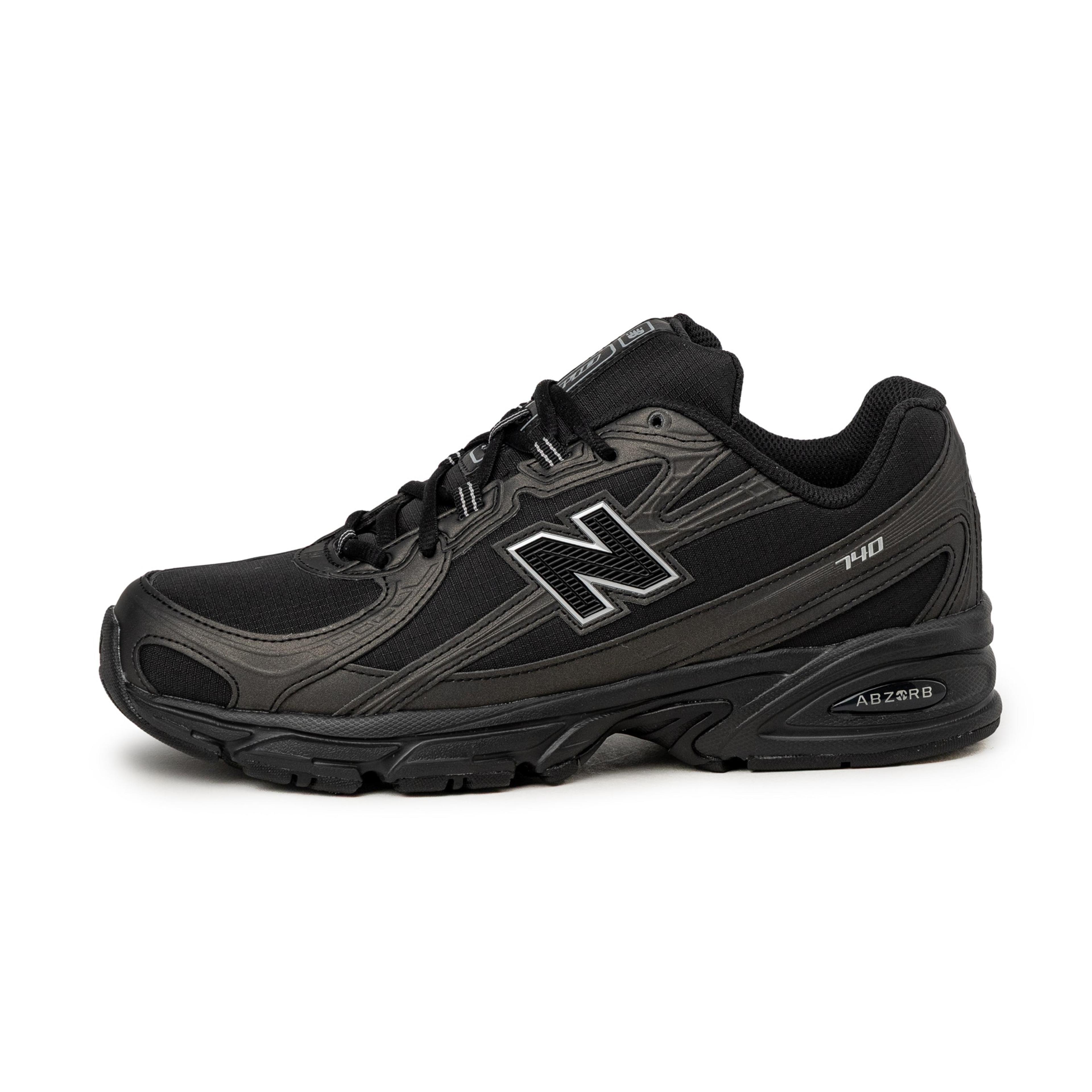 New Balance 740