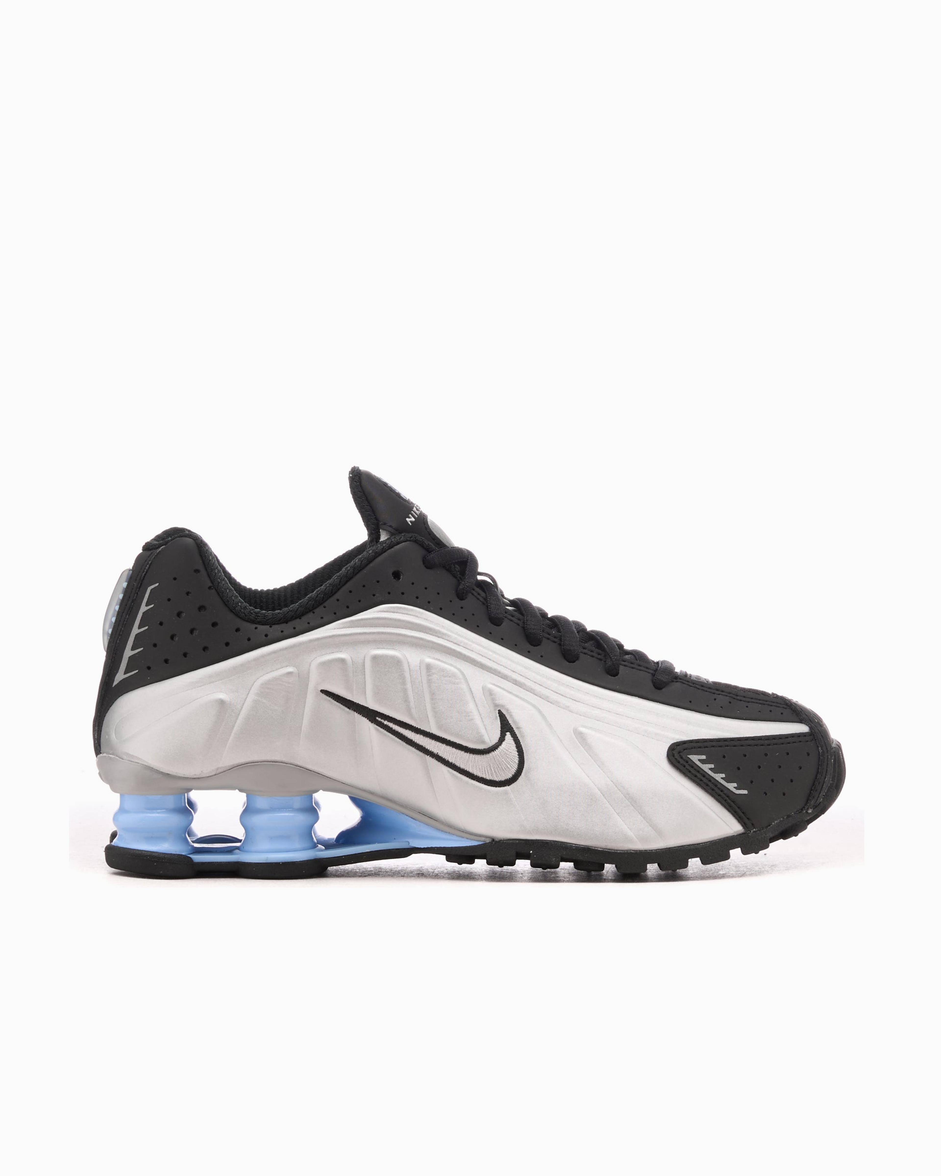 Nike Shox R4