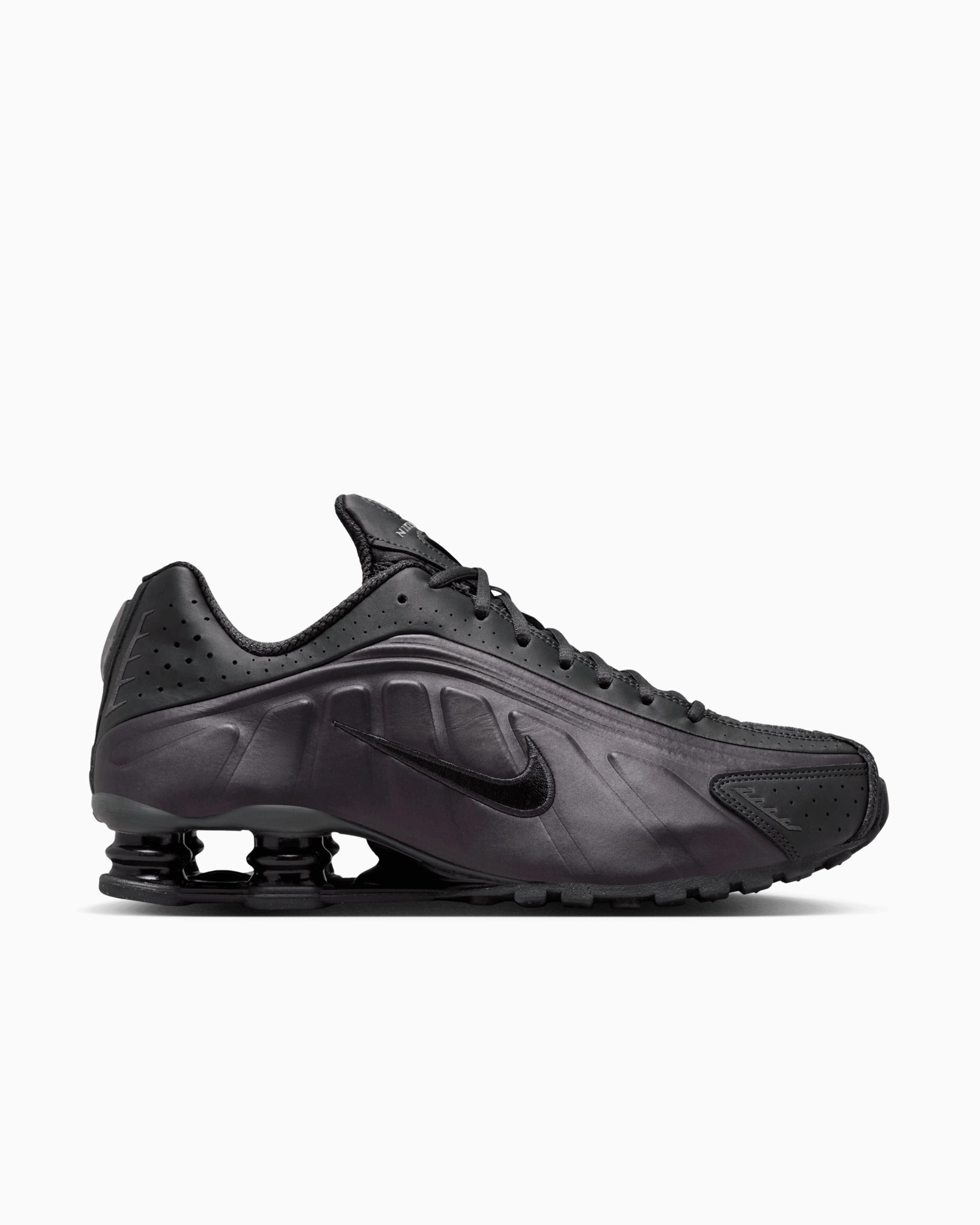 Nike Shox R4