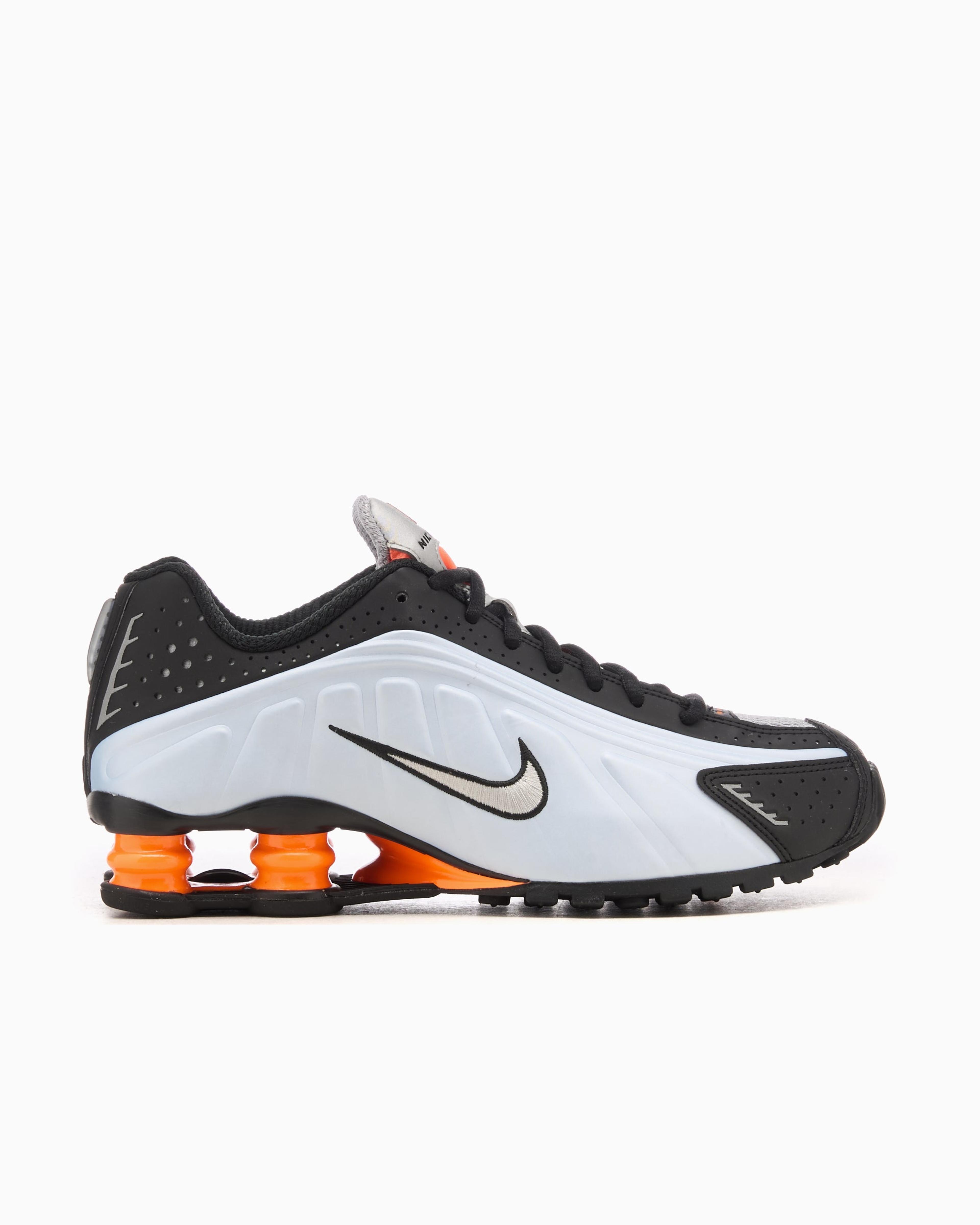 Nike Women's Shox R4