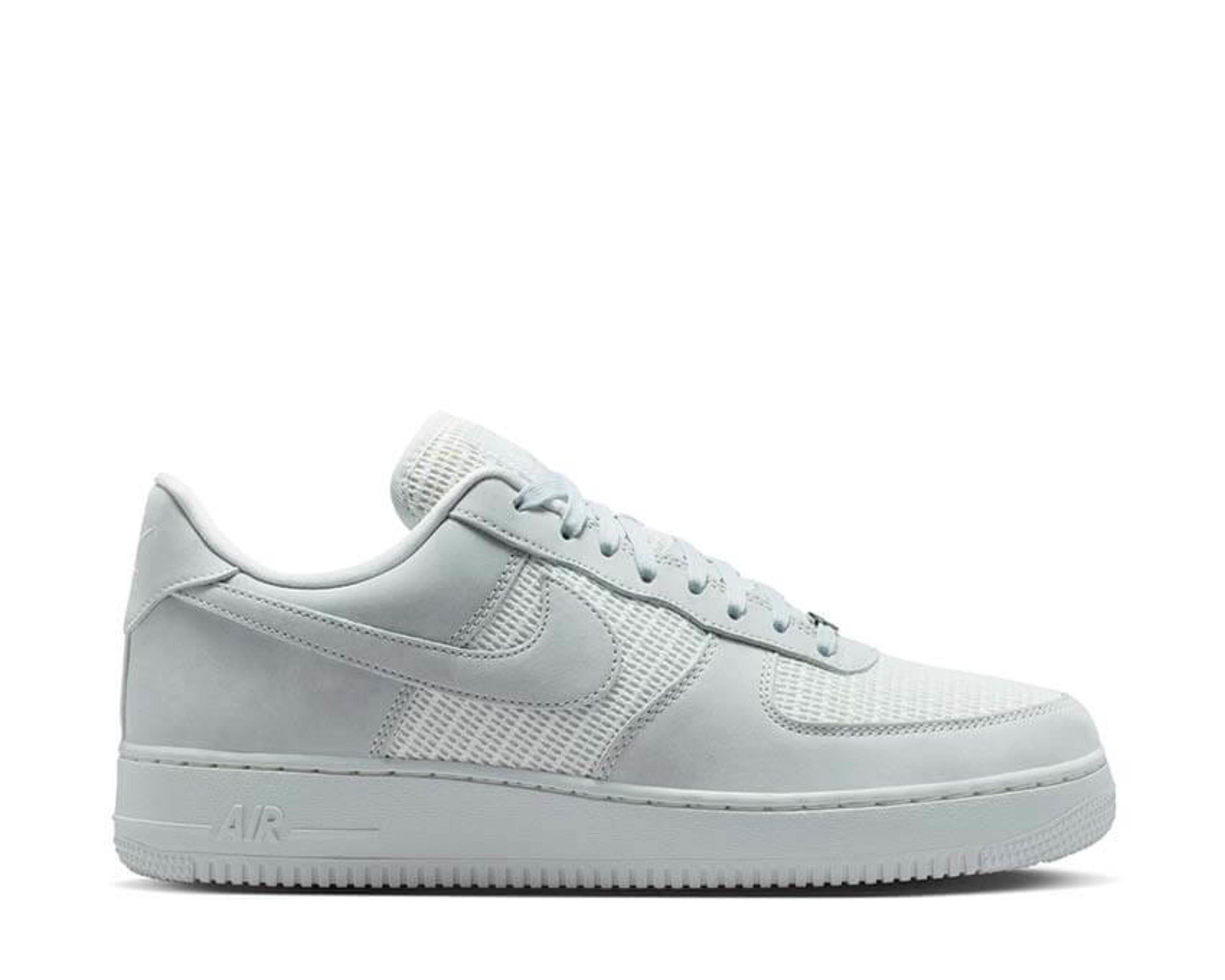 Nike Air Force 1 '07 Lv8 "Off White"