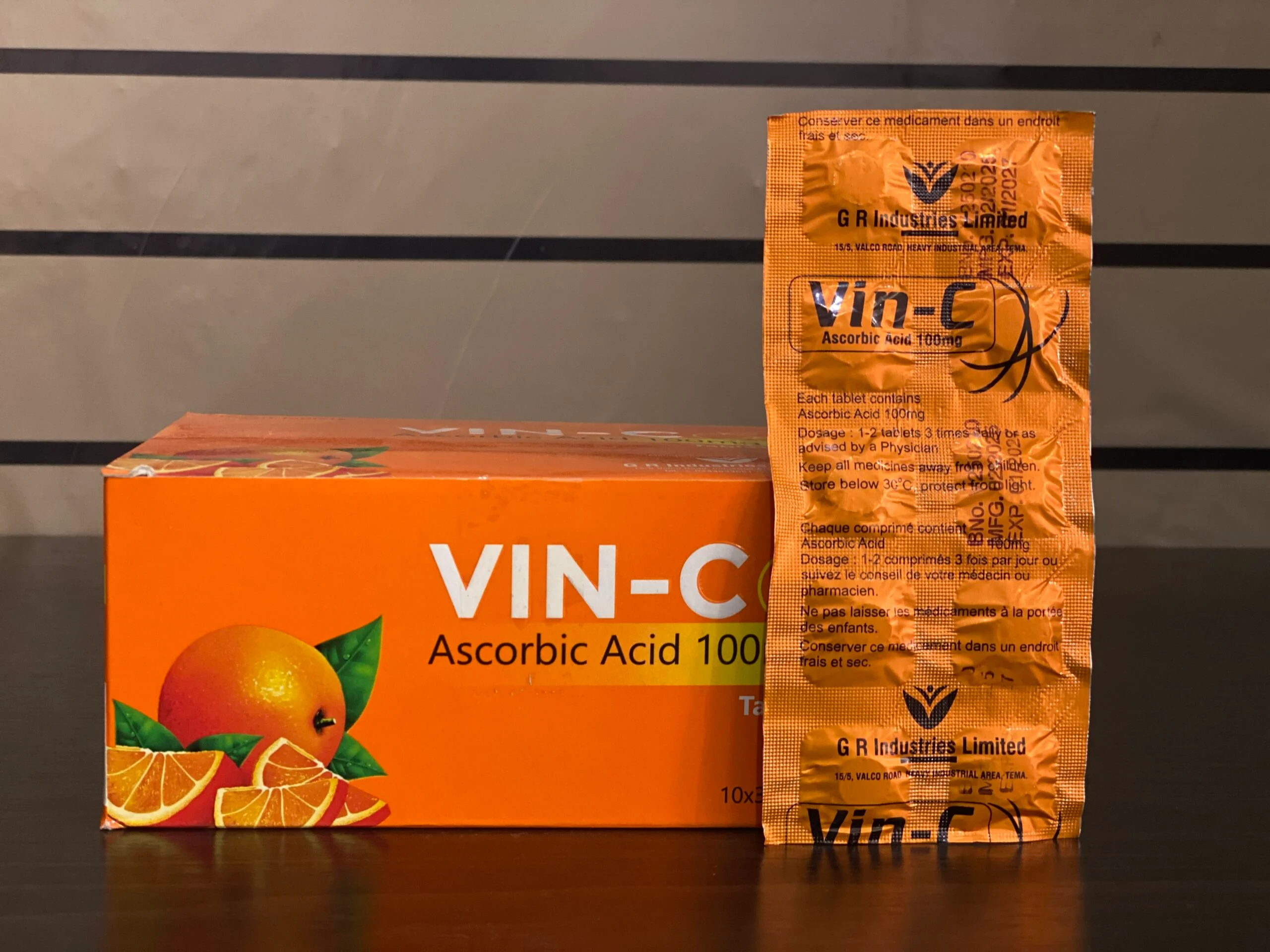Vin C 100mg Tablet