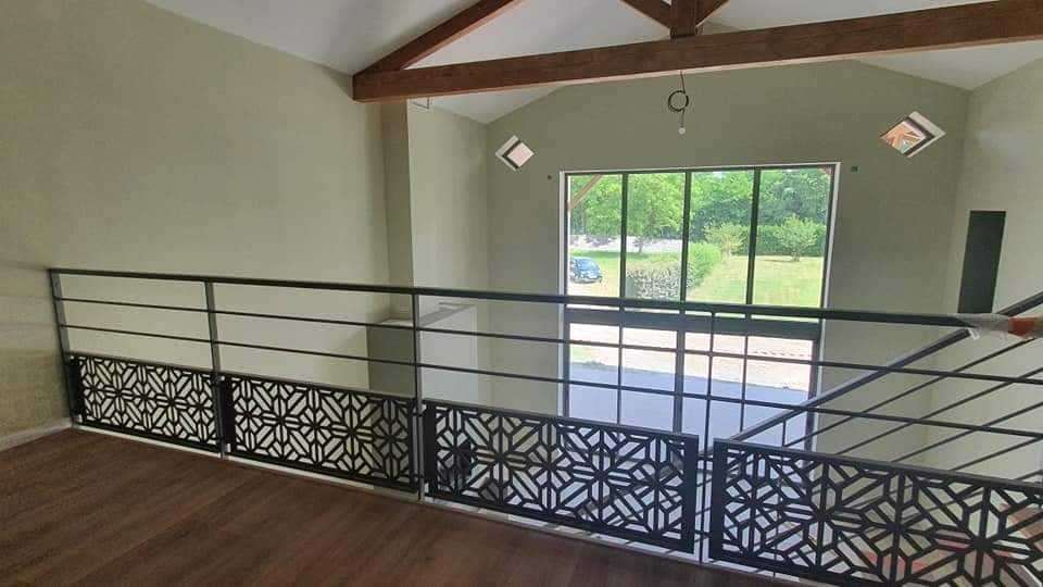 Gallery 0