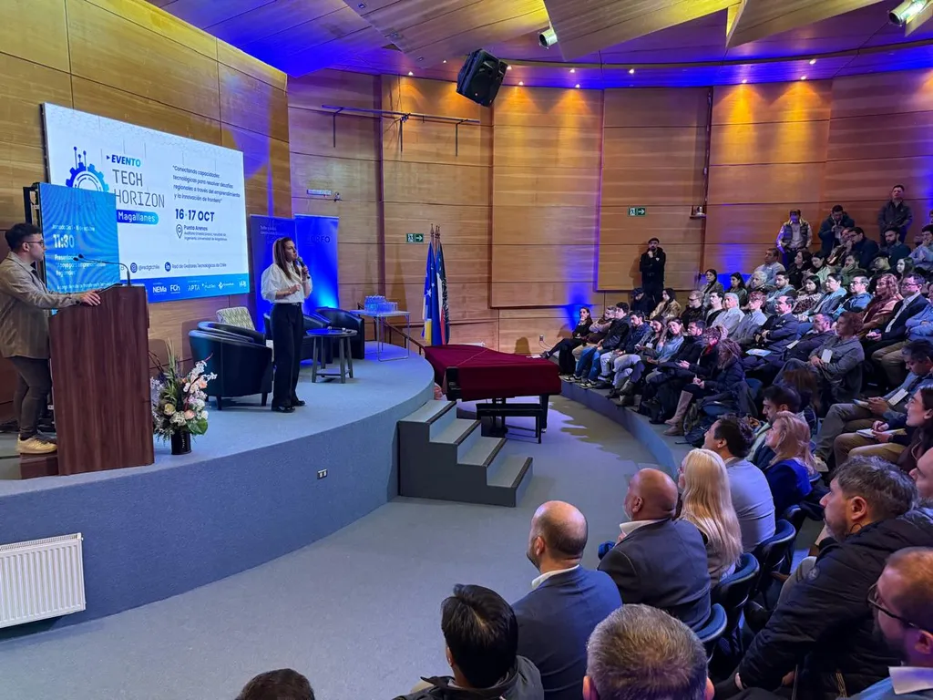 International experts lead a day of innovation and entrepreneurship in Punta Arenas.