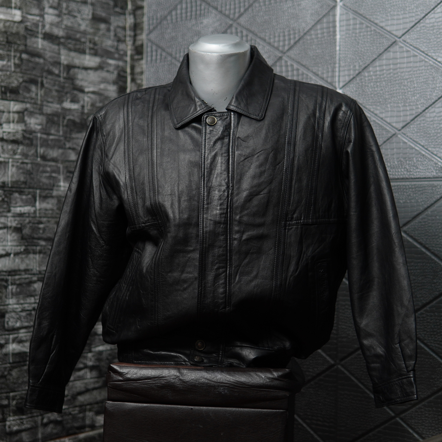 Chaqueta Bomber de Cuero Frizada Retro - Talla L