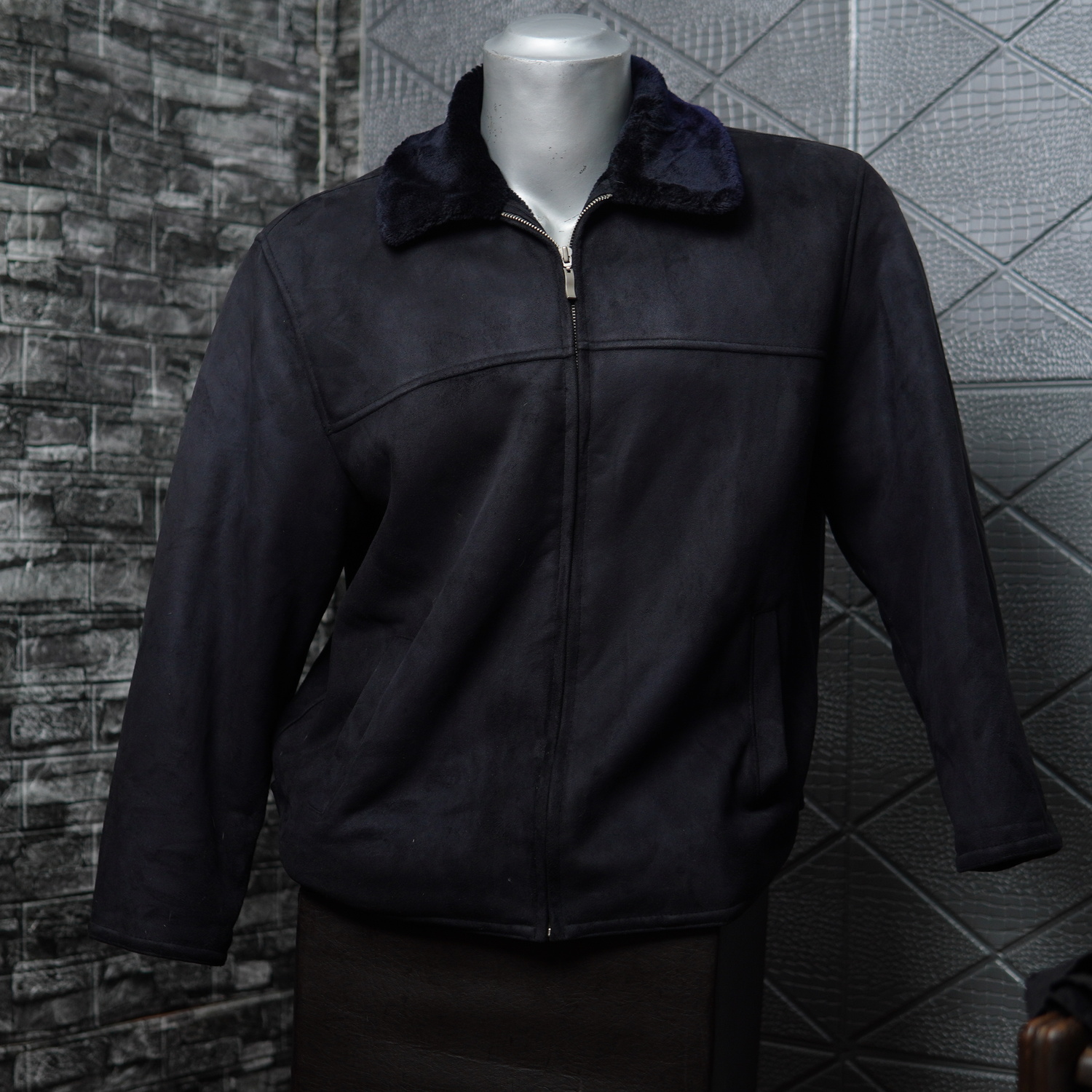 Chaqueta de Gamuza con Cuello de Pelo y Forro Térmico - Talla L