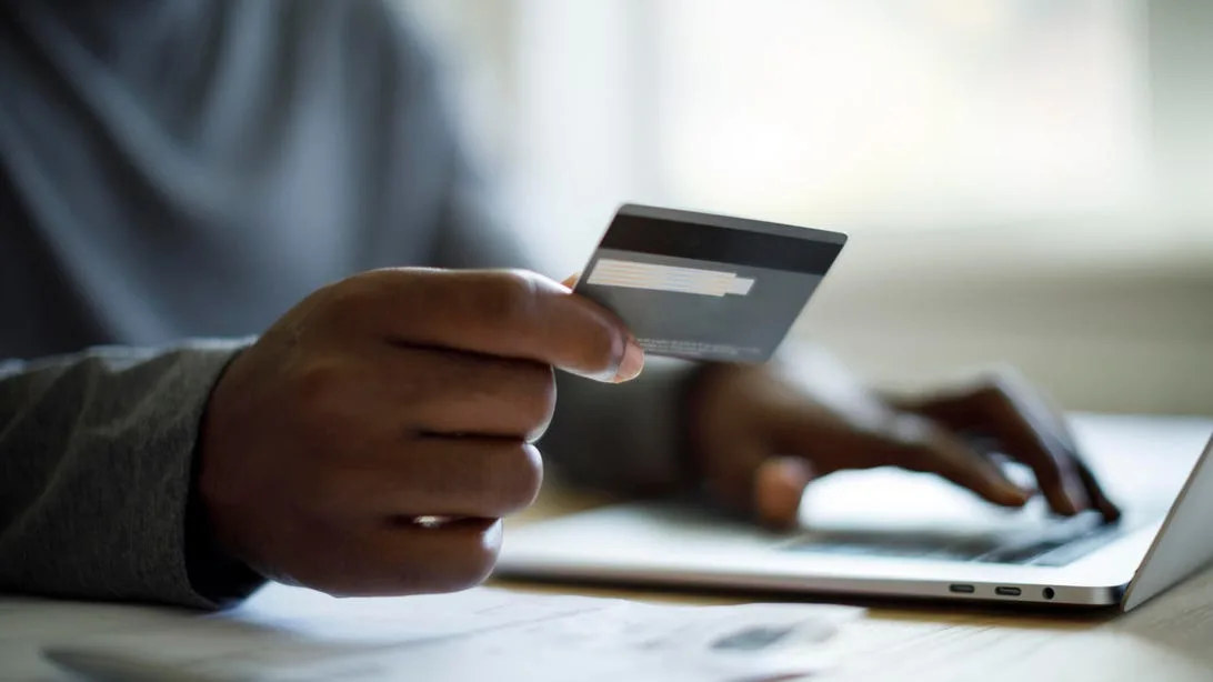 Google, Meta et Amazon s'unissent contre les arnaques en ligne