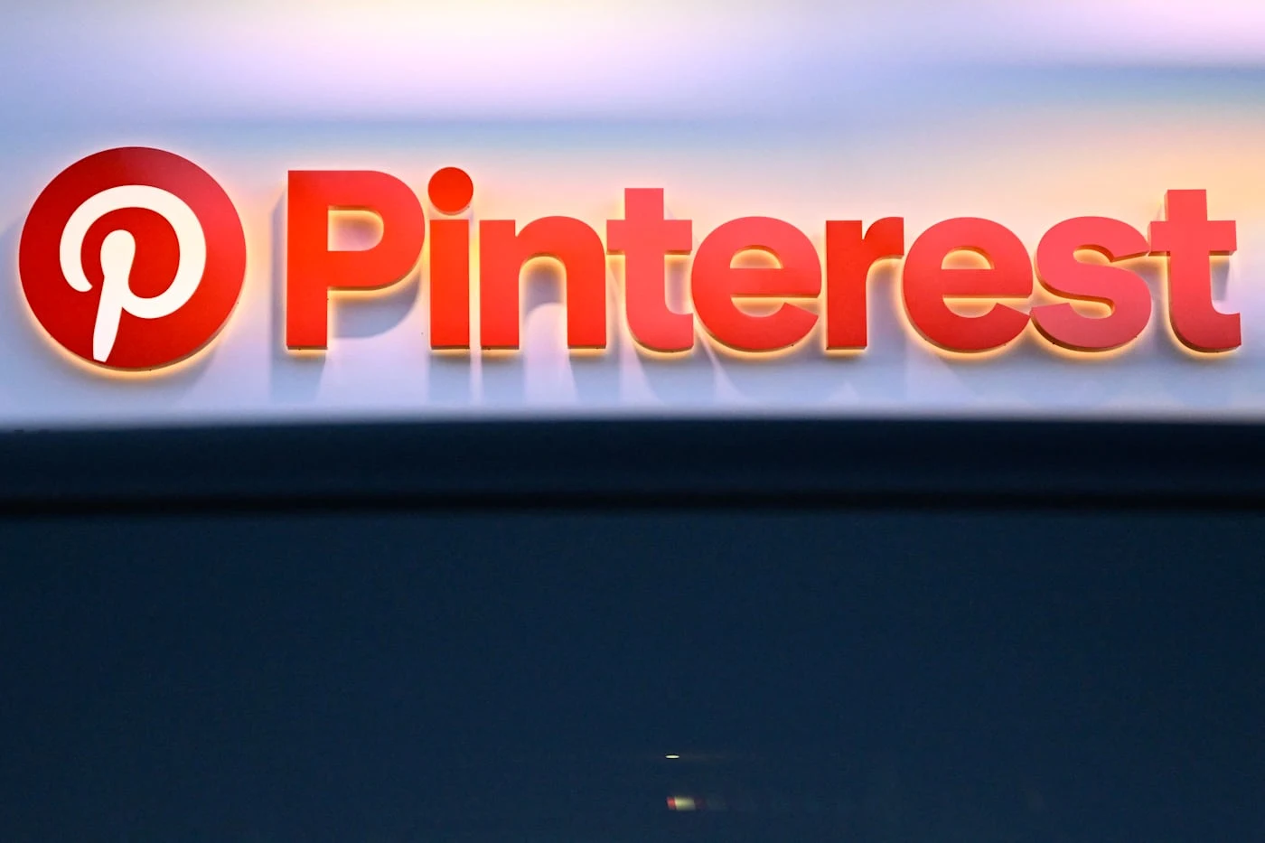 CEO do Pinterest Defende Banimento de Redes Sociais para Menores de 16