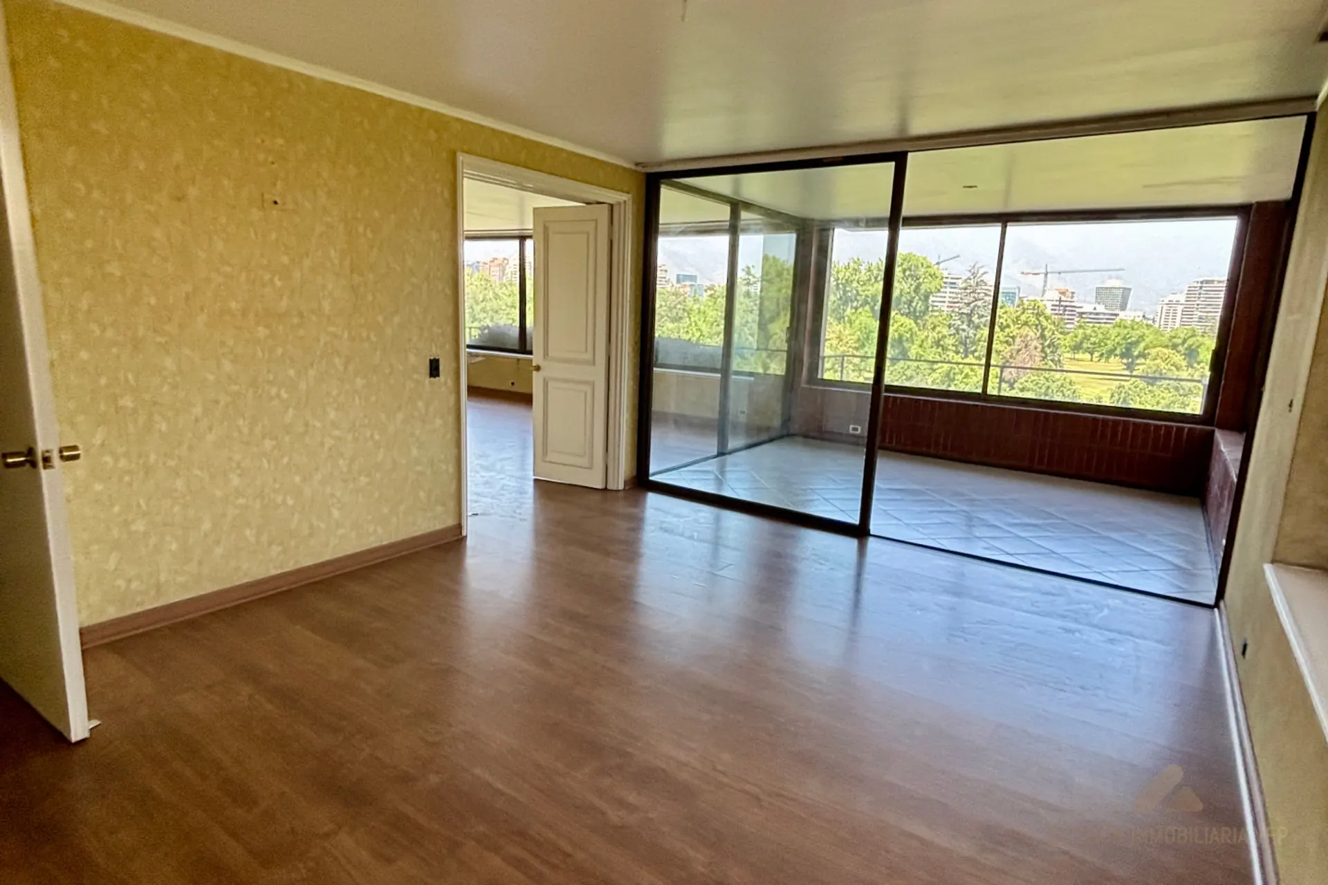 Departamento En Venta En Vitacura (para Remodelar), foto 3