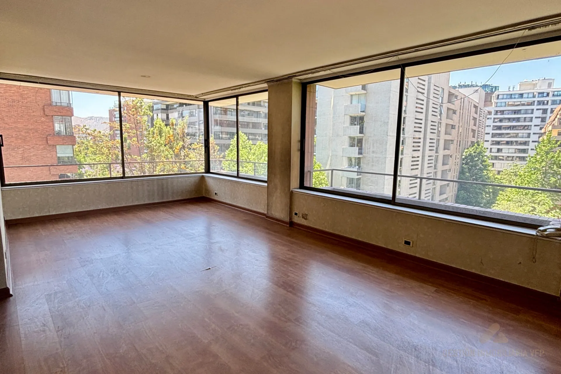 Departamento En Venta En Vitacura (para Remodelar), foto 4