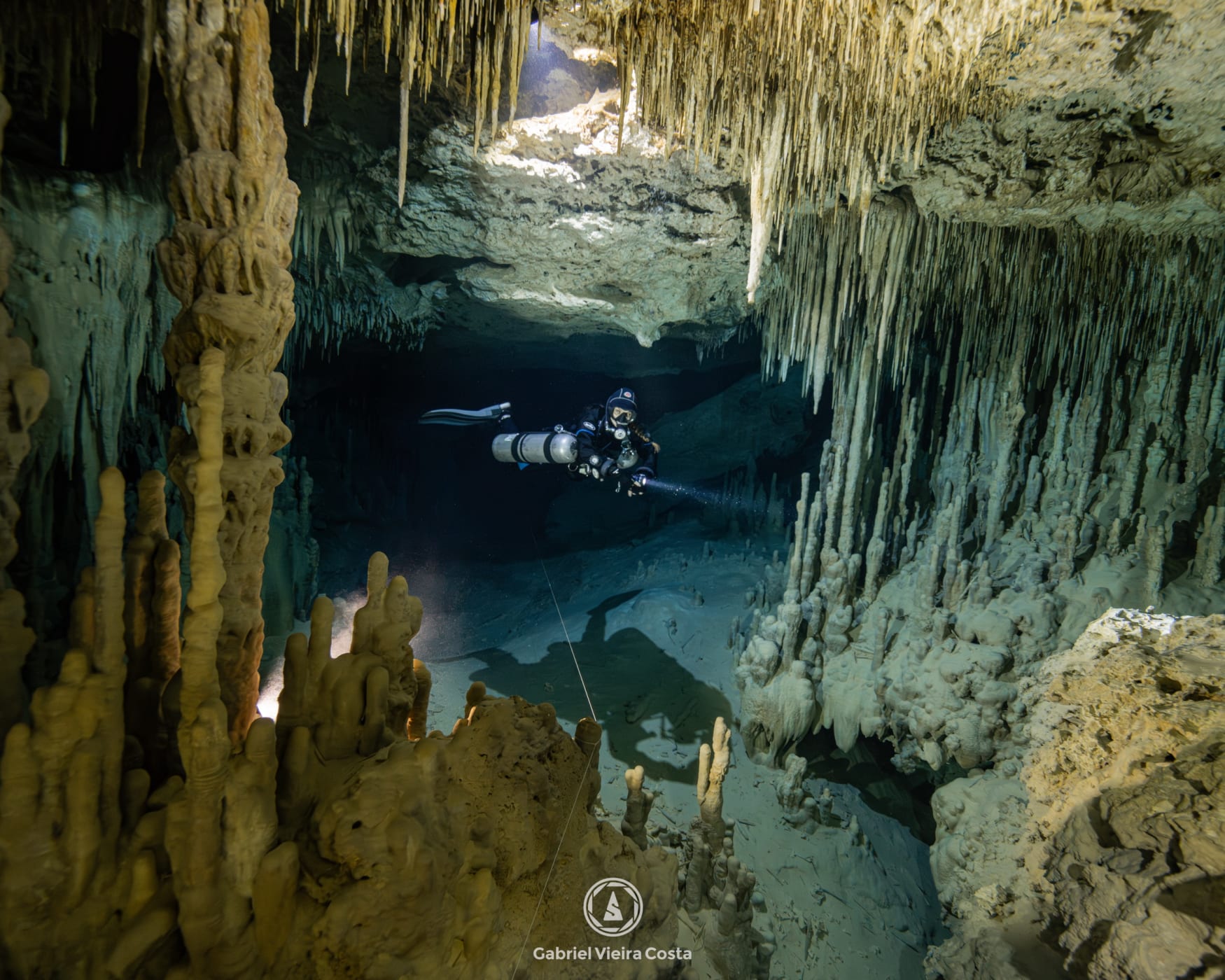 Estalactites amarelas
