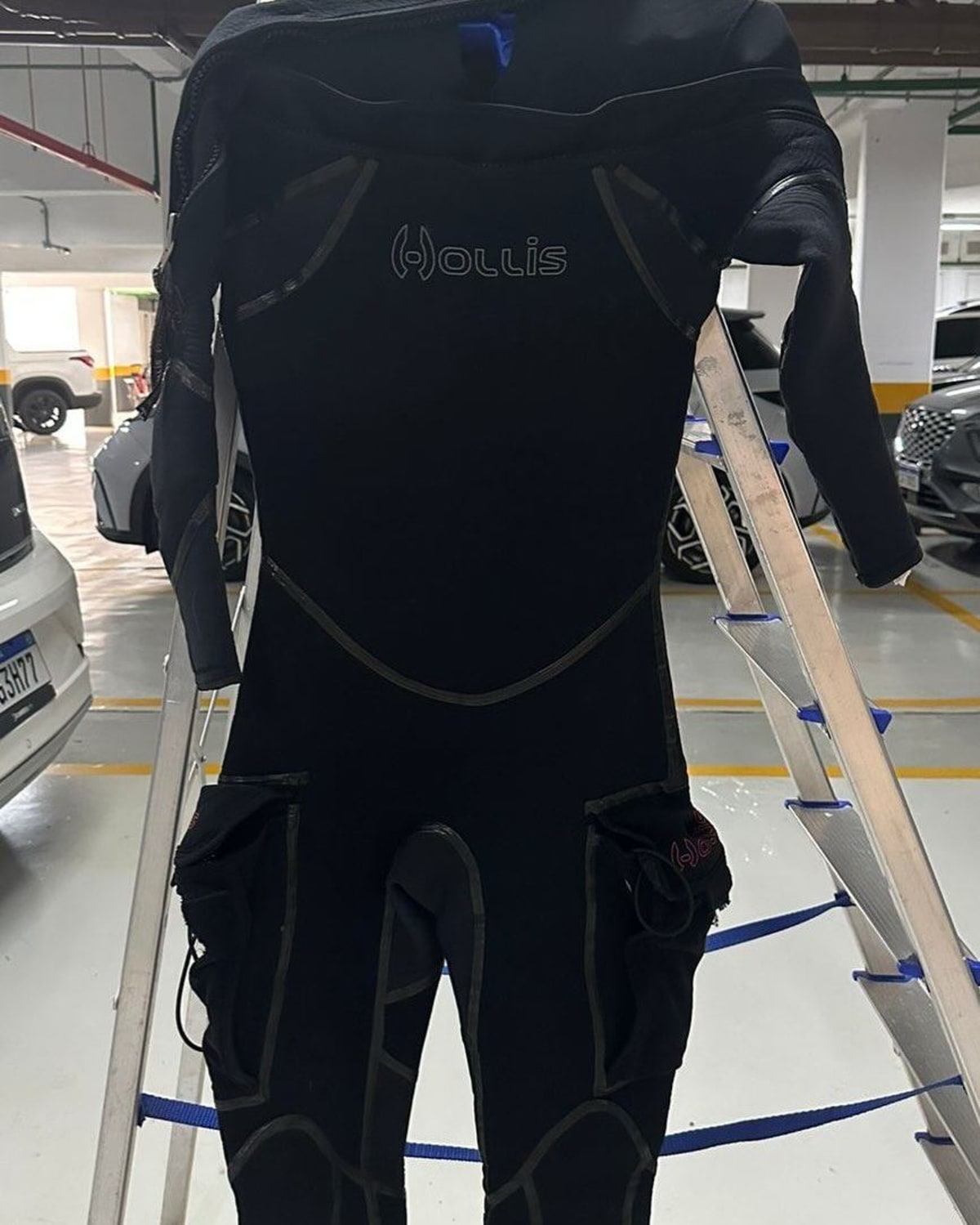 Roupa de Mergulho Hollis Neotek – Tamanho AM