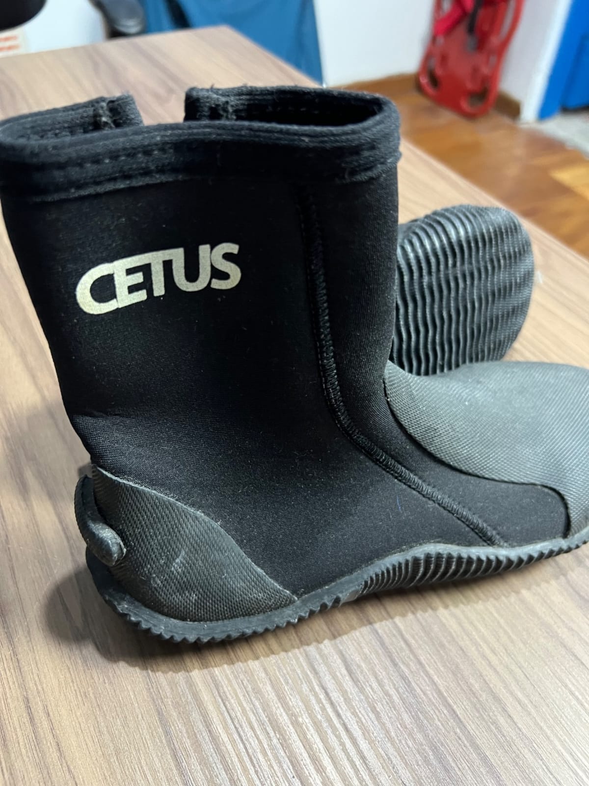 Bota Cetus - Tamanho 8