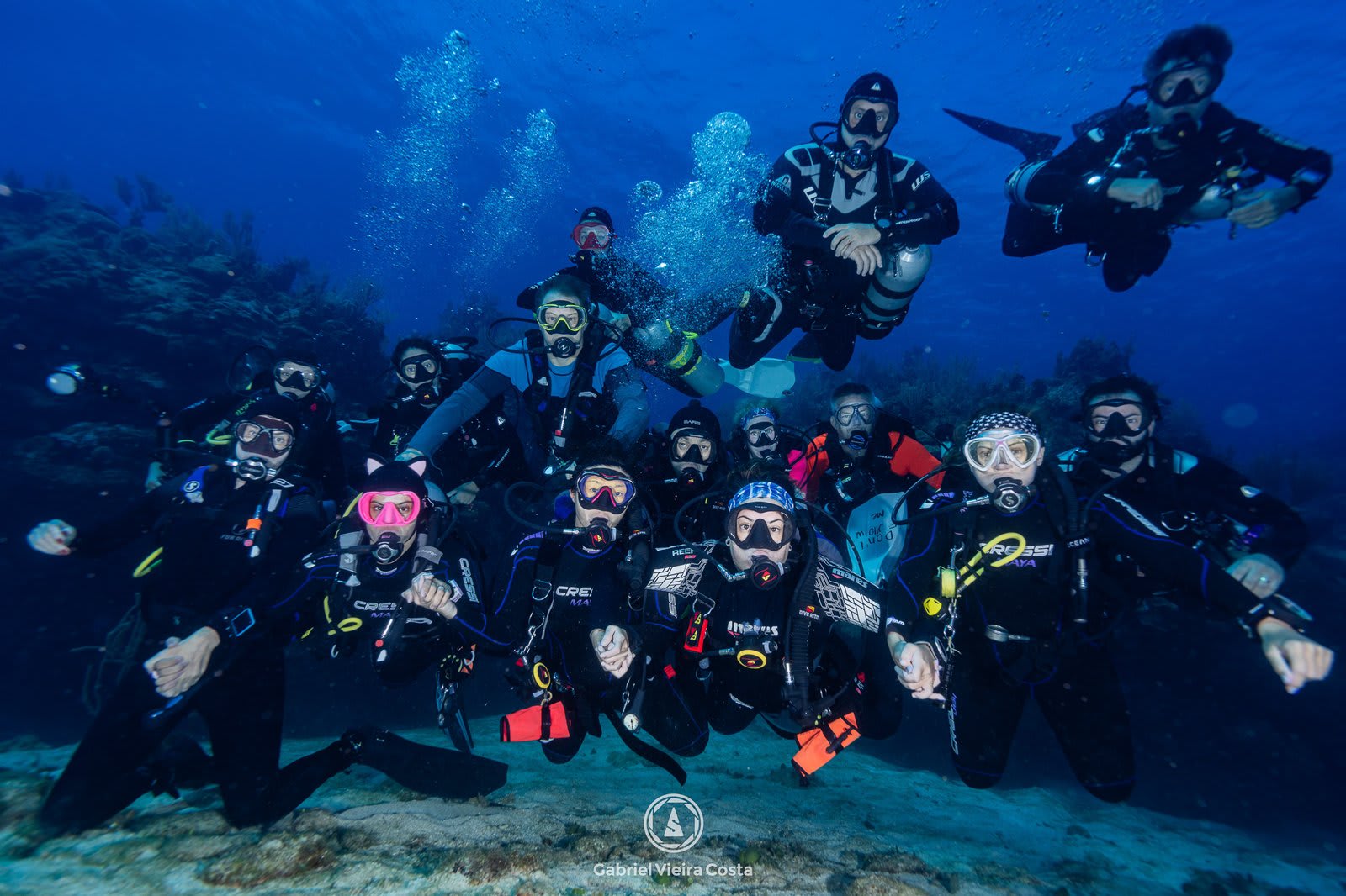 Por que mergulhar faz tão bem para o corpo e para a mente