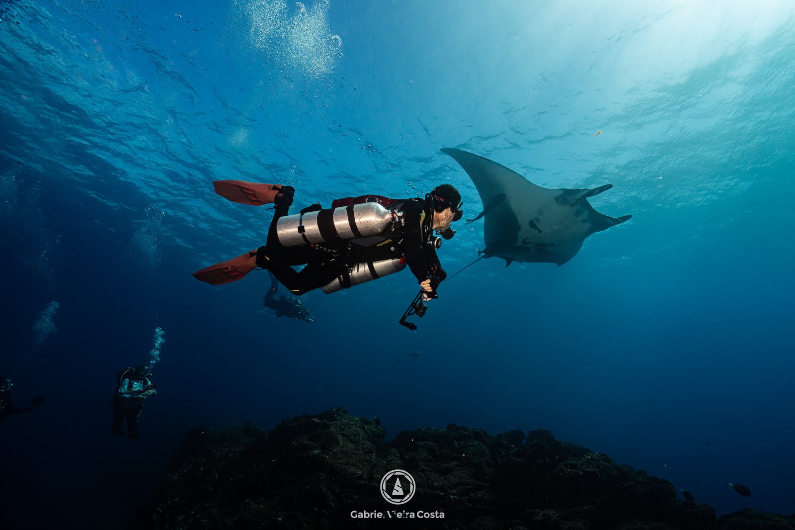 Quanto tempo dura um cilindro de mergulho? Entenda o consumo de ar