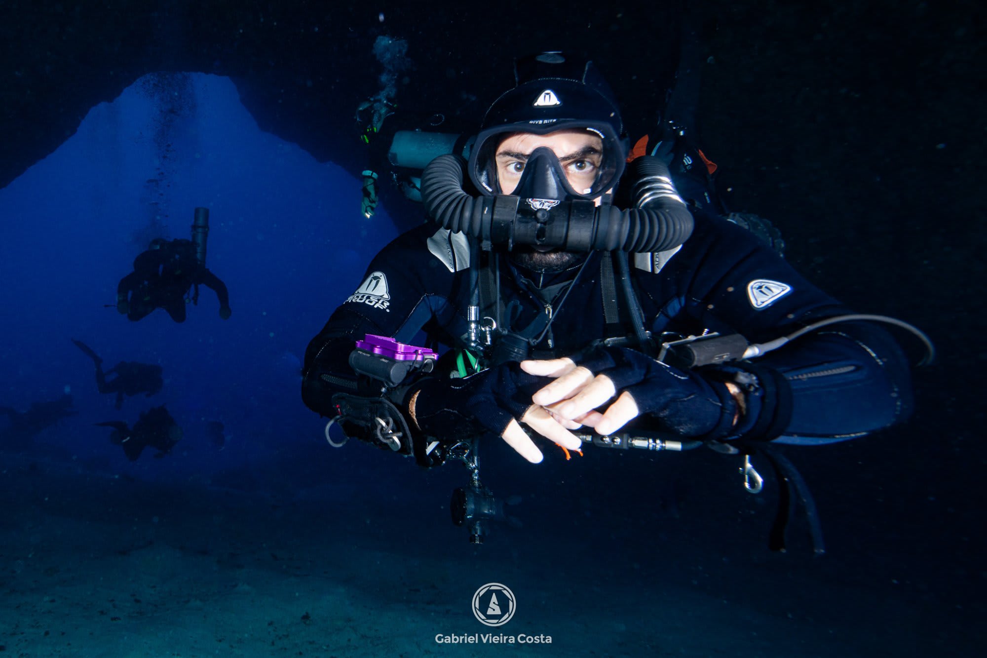 Mergulhadores em Noronha