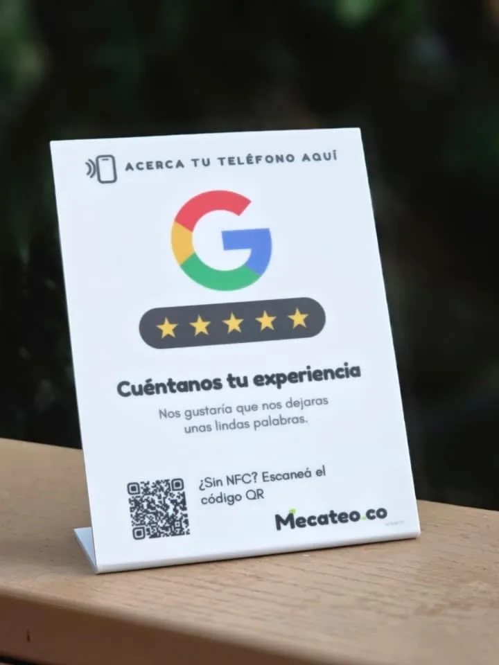 Stand NFC Google Reviews color blanco