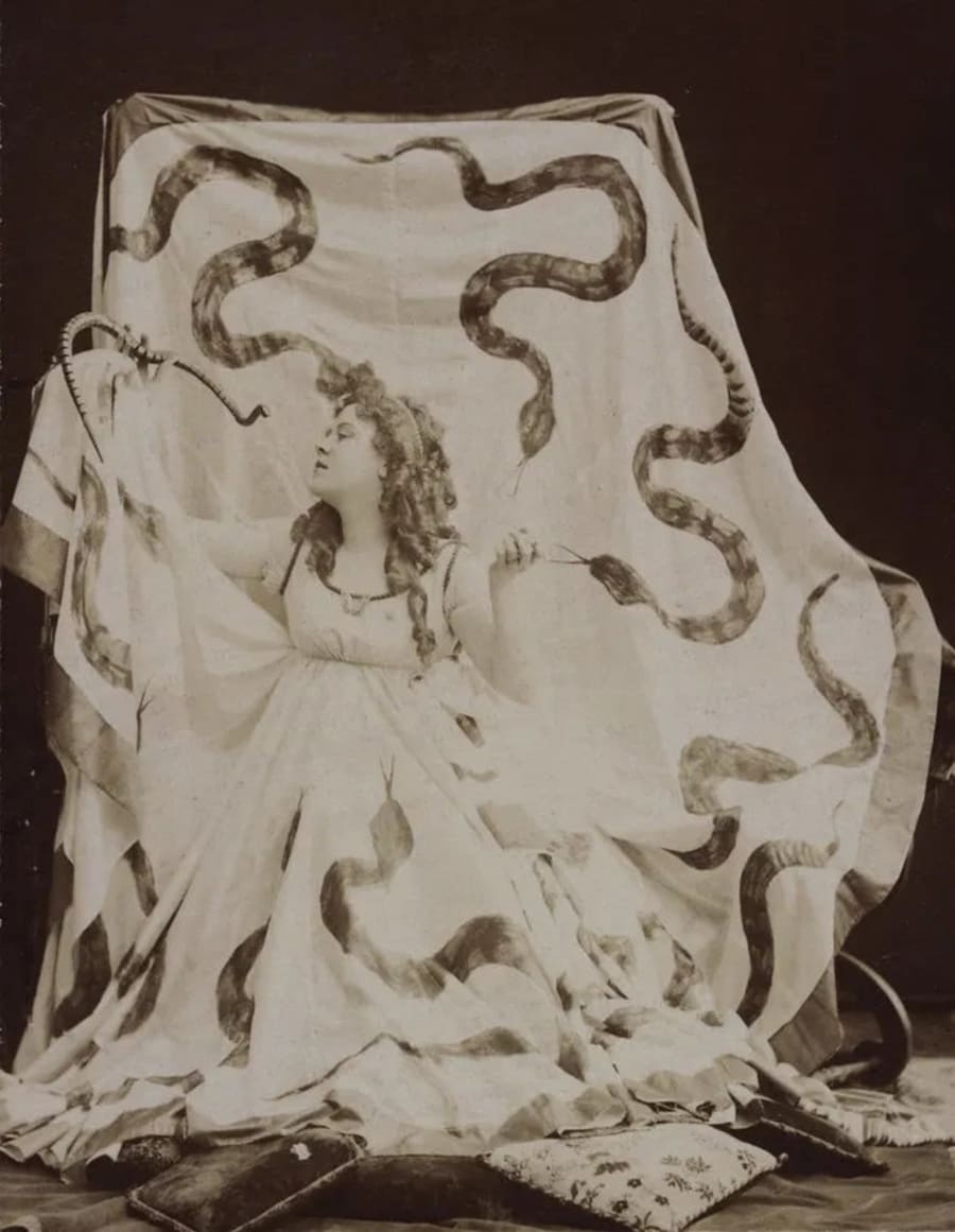 Illustration 3
