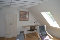 Chambre  à 10 min de UCL et  Clinique Saint-Pierre Ottignies