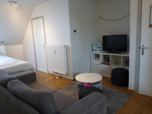 Sala Rustig gerenoveerde kamer voor studentenkoppel. imagem 1