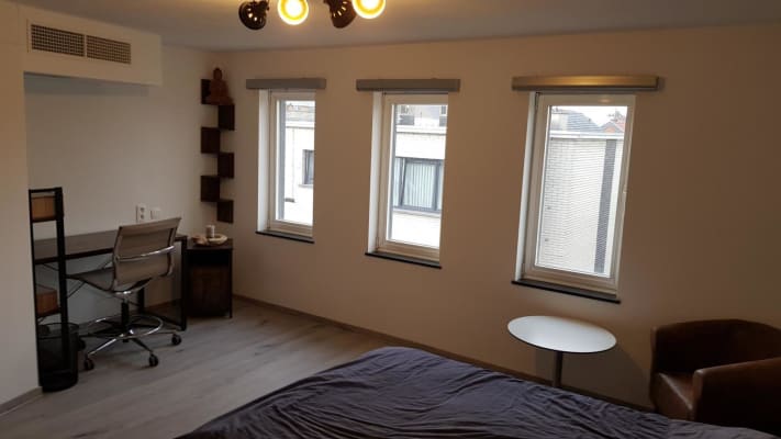 Kamer Luxe Kamer nabij OLV Aalst foto 4