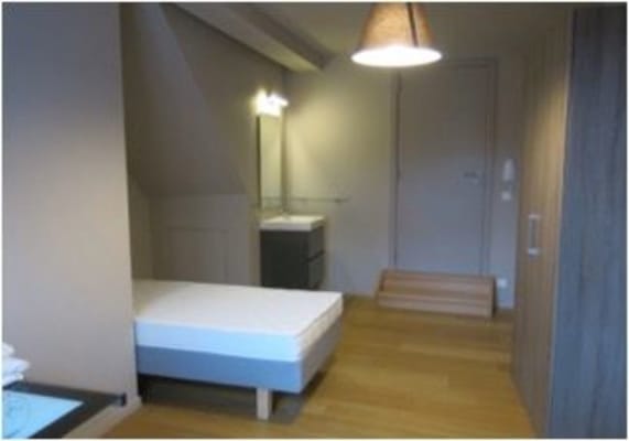 Kamer Kamer van 15 m2 met parketvloer foto 1