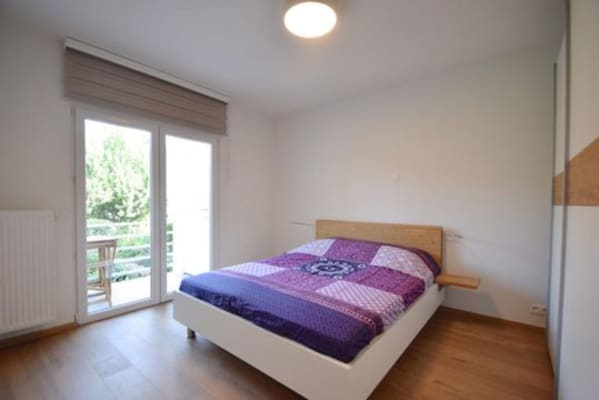 Apartamento Fully furnished 1 Bedroom apartment in Ghent imagem 2