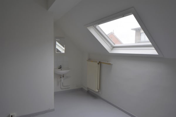Cuarto Budgetvriendelijke studentenkamer op toplocatie te hartje Geel. imagen 3