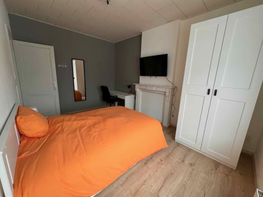 Ev Colocation Chambre privée meublée 450 euros resim 3