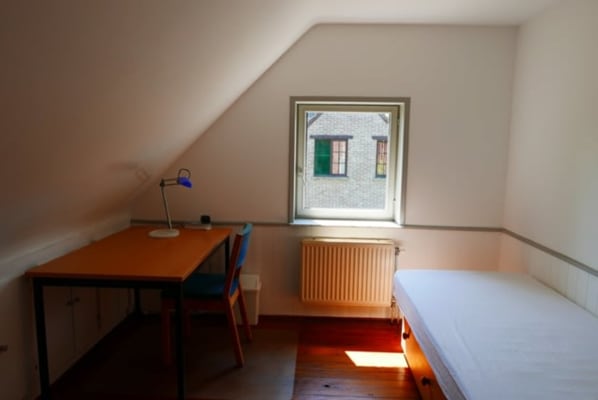 Sala Chambre à Ottignies (300m de la gare) imagem 1